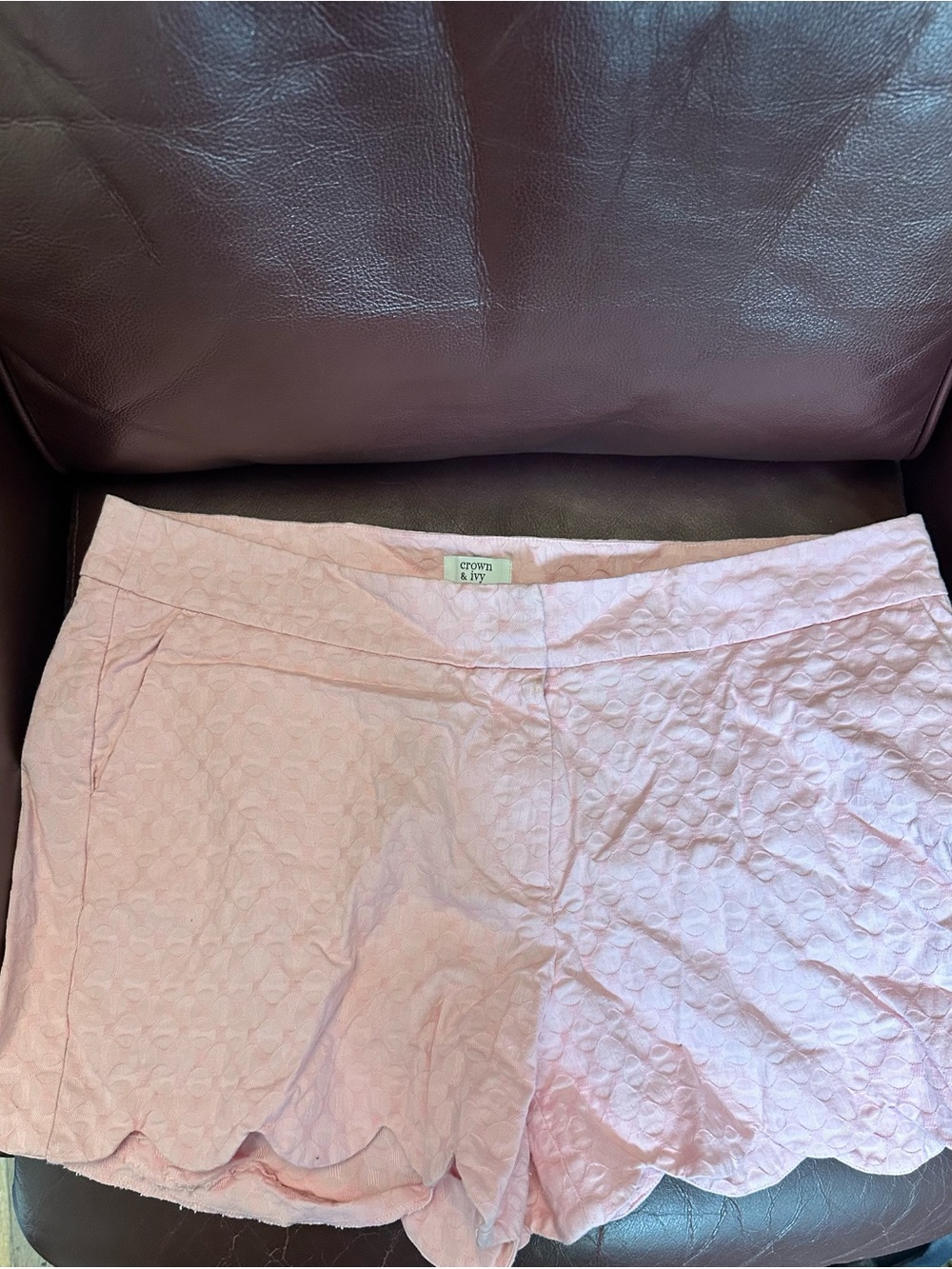 crown & ivy Light Pink Textured Shorts with Scallop Detail